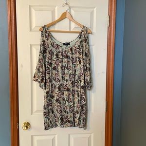 Paisley patterned cold shoulder dress size L